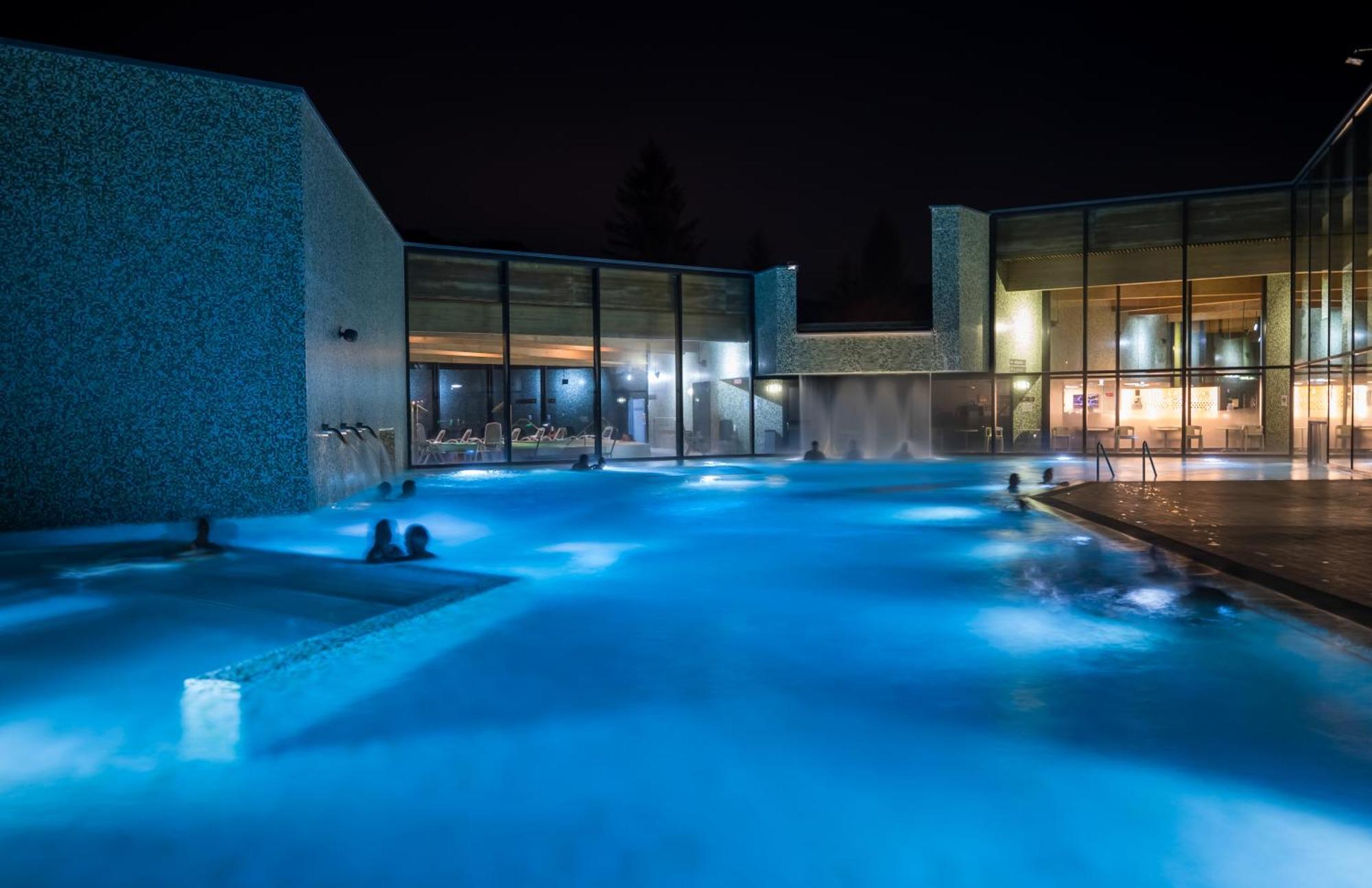 Hotel Cailler & Bains De La Gruyere Charmey Bagian luar foto