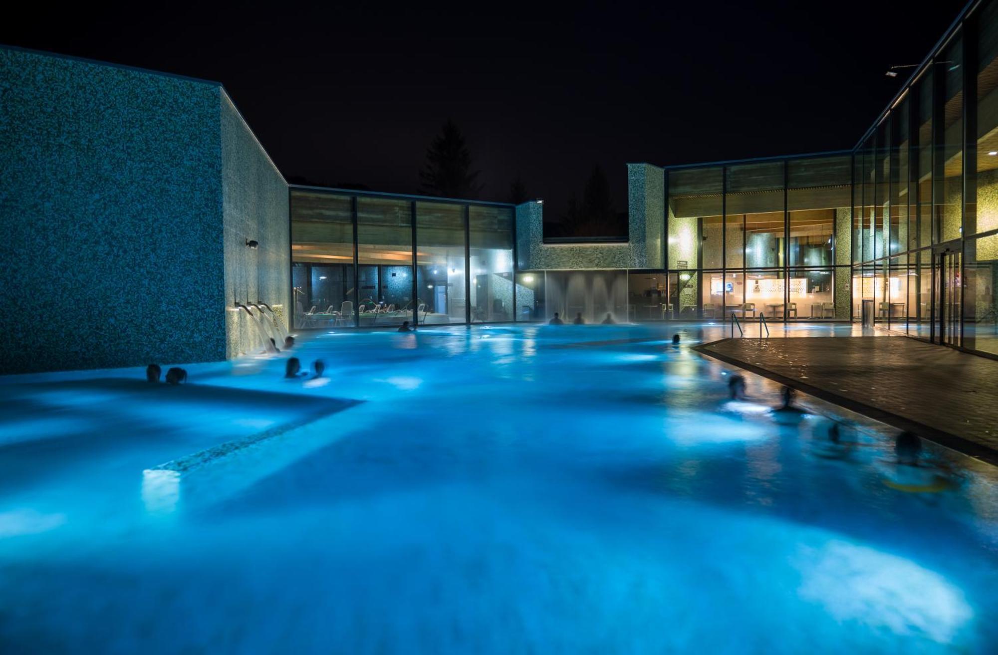 Hotel Cailler & Bains De La Gruyere Charmey Bagian luar foto